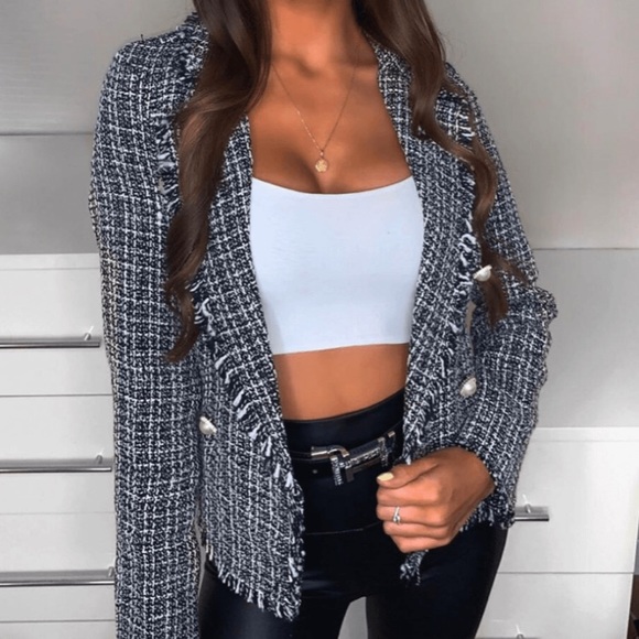 IT’S HERE!! 🛍 BLACK TWEED BLAZER - Picture 11 of 16